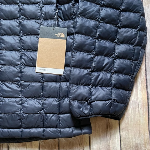 The North Face Men’s ThermoBall Eco Hoodie Jacket In Urban Navy Matte - Picture 4 of 9